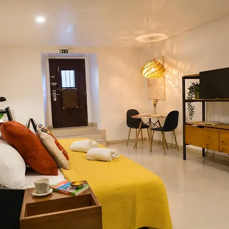 For 2 Just 250m From Largo Intendente Appartamento Lisbona