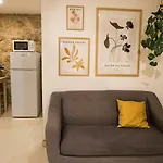 Appartement For 2 Just 250m From Largo Intendente *