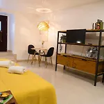 Apartament For 2 Just 250m From Largo Intendente