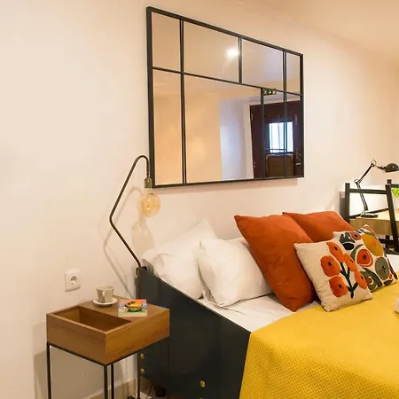 For 2 Just 250m From Largo Intendente Lizbona