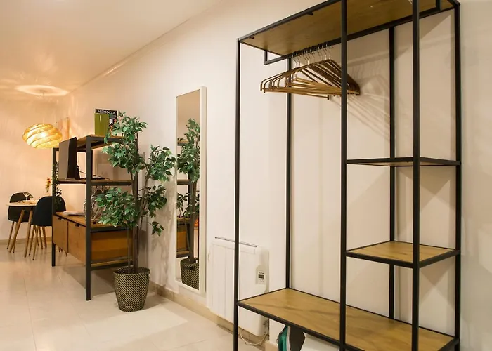 For 2 Just 250m From Largo Intendente شقة