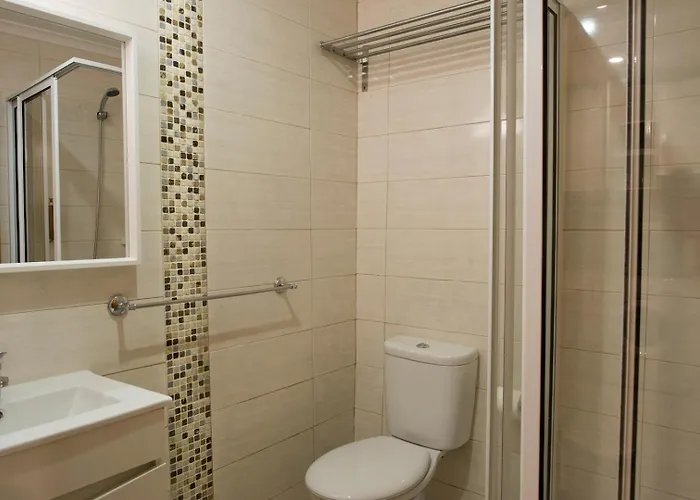 For 2 Just 250m From Largo Intendente شقة