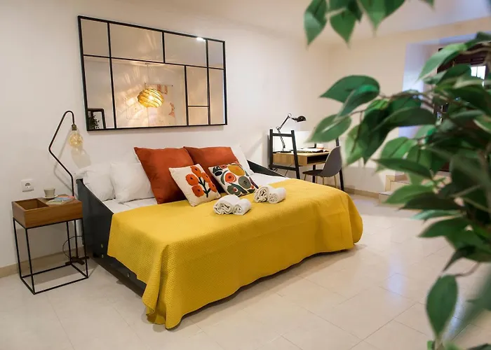 شقة For 2 Just 250m From Largo Intendente *